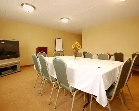 Holiday Inn Express - Fall River North 